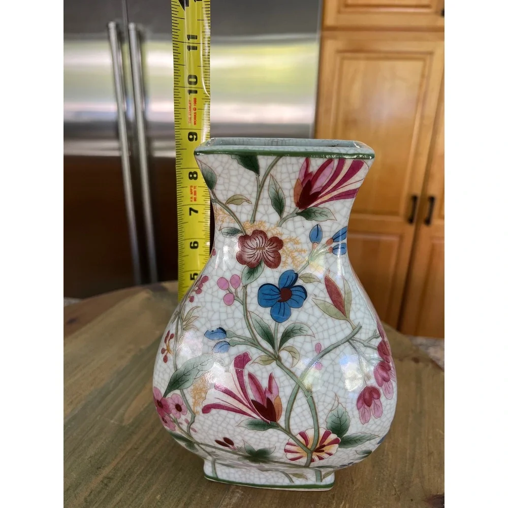 Vintage Chinoiserie Crackle Glaze Floral Ceramic Vase Gold Accents 8.75